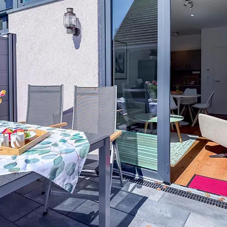Holiday home Kraanstiet 2 Zingst